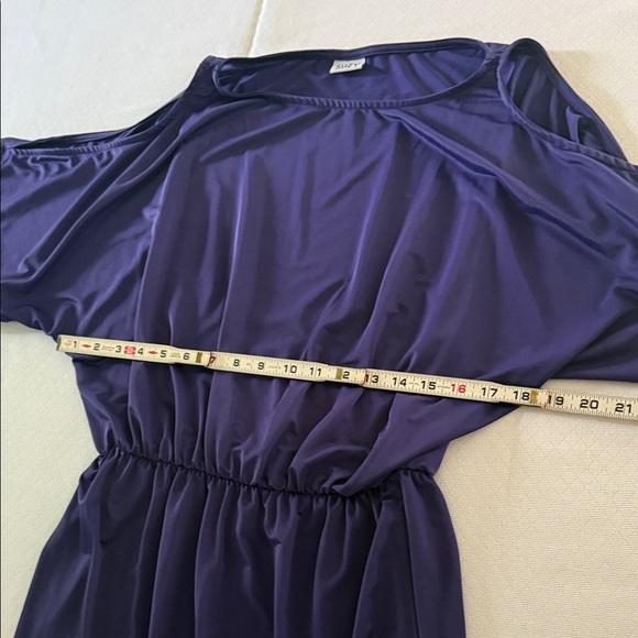 Suzi Shier Silky Cold Shoulder Purple Women's Mini Dress. Size M - Picture 7 of 8